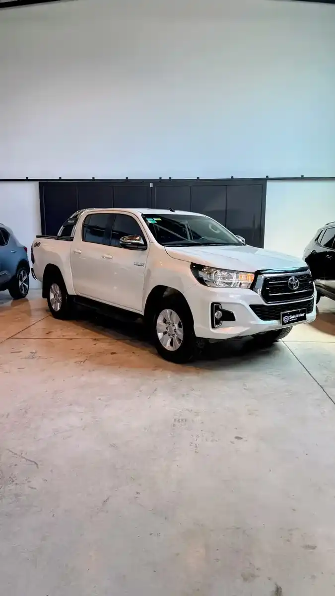 Toyota Hilux Pick-Up 2.8 Cd Srv 177Cv 4X4 At 2018 - foto 4