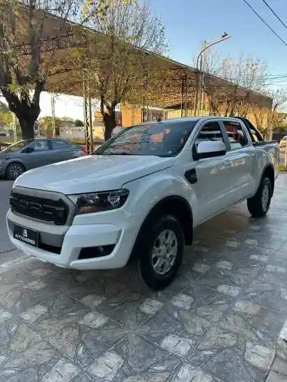 Ford Ranger 3.2 Cd Xls Tdci 200Cv Manual 4X4 2019 - foto 4