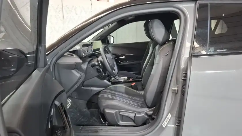 Peugeot 2008 1.0 T200 Gt Auto 2025 - foto 5