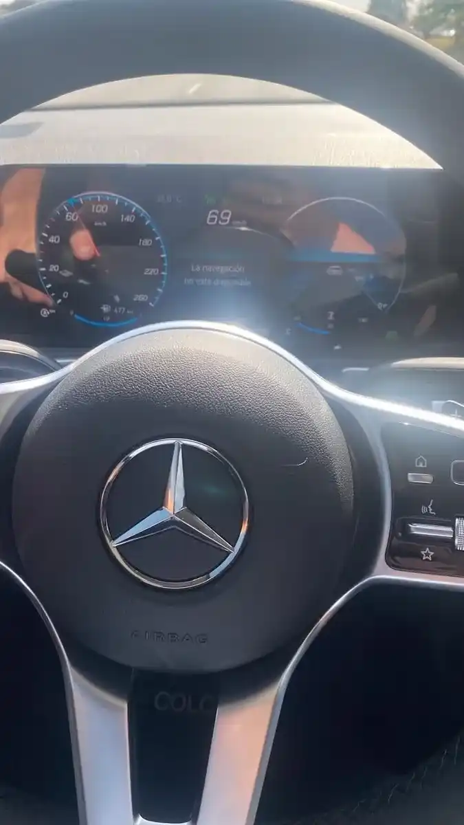 Mercedes-Benz Clase Glb 1.4 Glb200 Advance 163Cv 2022 - foto 2