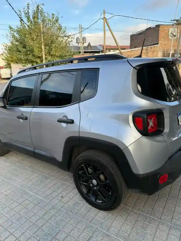 Jeep Renegade 1.8 Sport At 2019 - foto 3