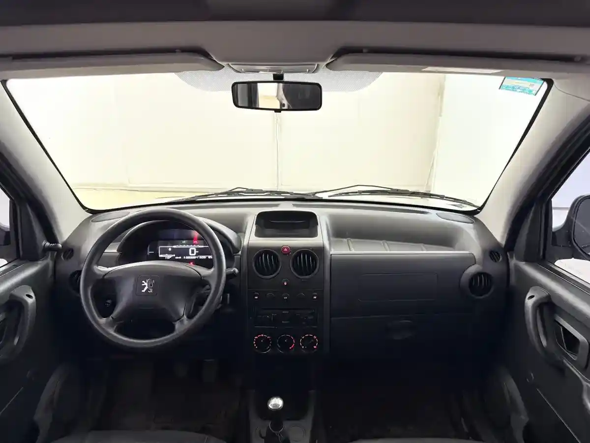 Peugeot Partner 1.6 Hdi Patagonica Vtc Plus 2023 - foto 2
