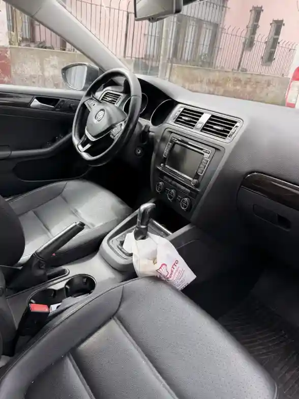 Volkswagen Vento 2.5 Luxury 170Cv Tiptronic 2014 - foto 5