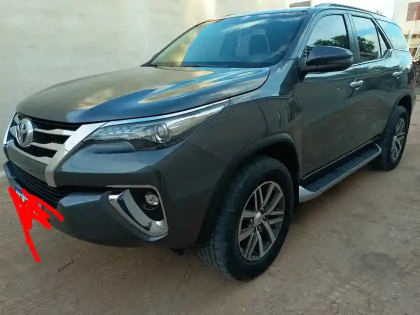 Toyota Sw4 2.8 Srx 177Cv 4X4 7As At 2019 - foto 1