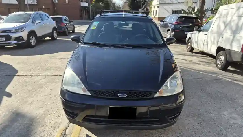Ford Focus 1.6 Ambiente 2007 - foto 2