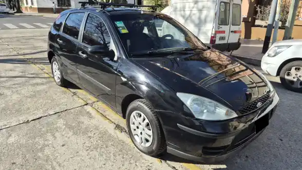 Ford Focus 1.6 Ambiente 2007 - foto 3
