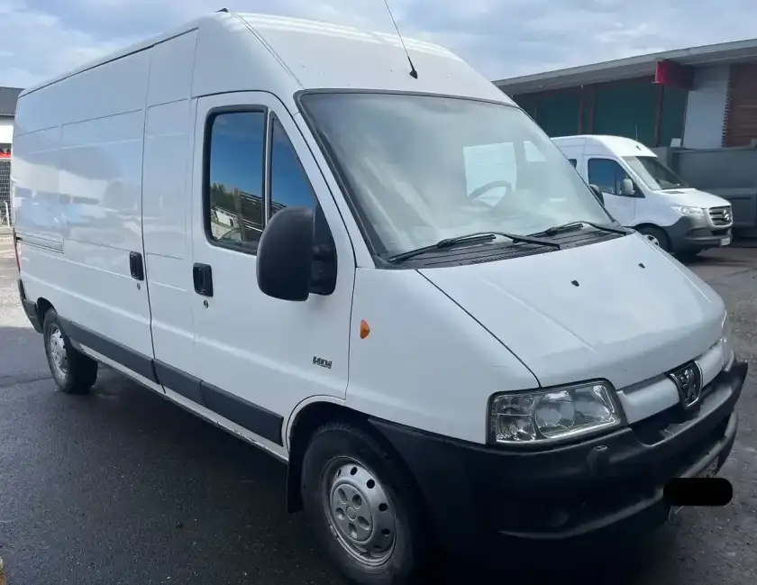 Peugeot Boxer 2.3 Hdi Confort 350Mh Elevado. 2015 - foto 1