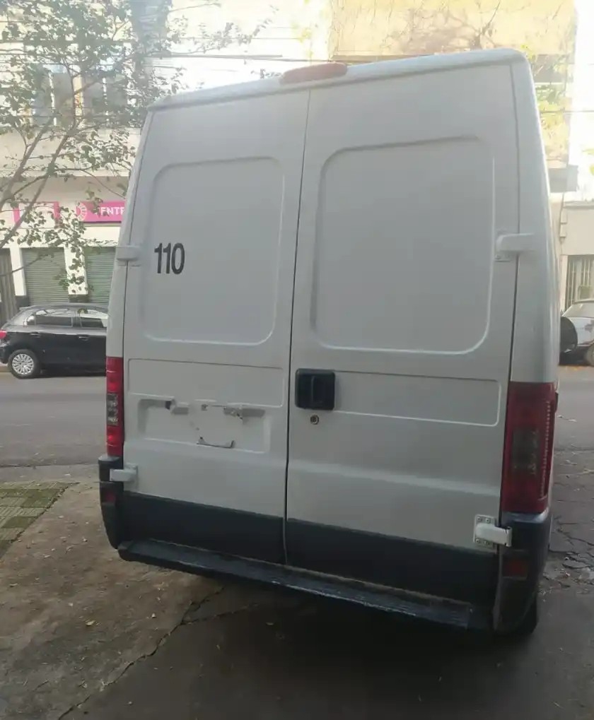 Peugeot Boxer 2.3 Hdi Confort 350Mh Elevado. 2015 - foto 4