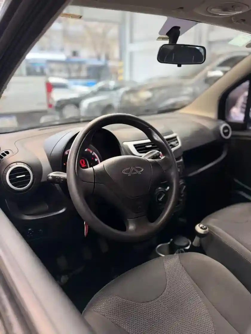 Chery Qq 1.0 Confort Security 2019 - foto 4