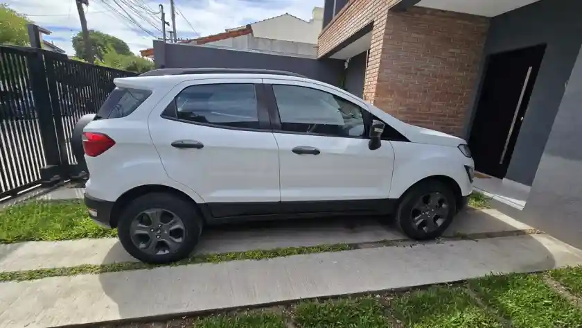 Ford Ecosport 1.5 Freestyle 123Cv 4X2 2018 - foto 4