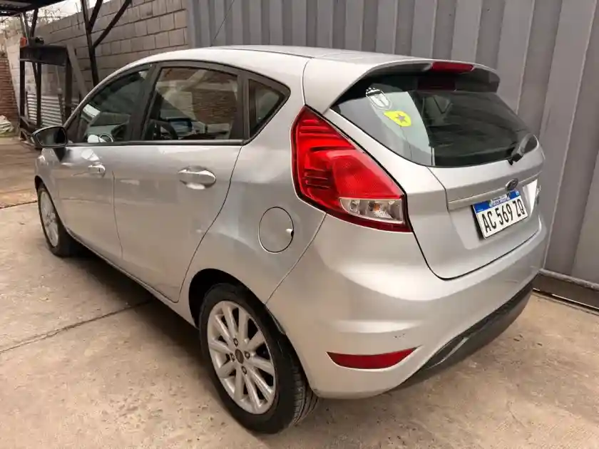 Ford Fiesta Kinetic 1.6 Se 120Cv 2018 - foto 3