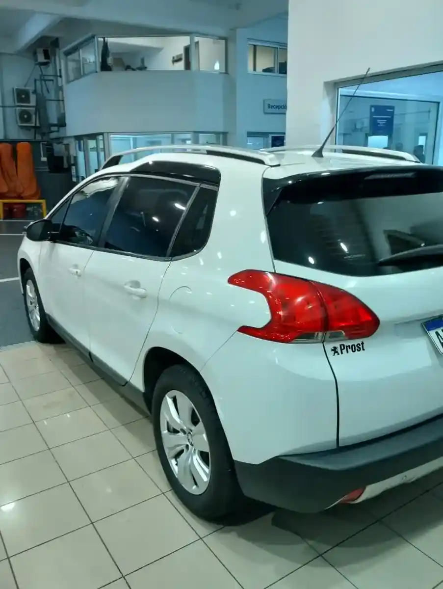 Peugeot 2008 1.6 Allure 2019 - foto 4