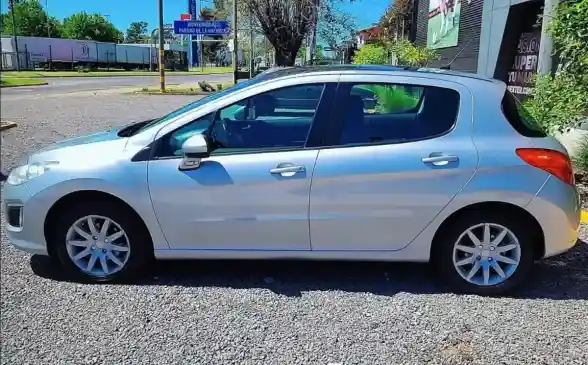 Peugeot 308 1.6 Allure Nav 115Cv 2015 - foto 1