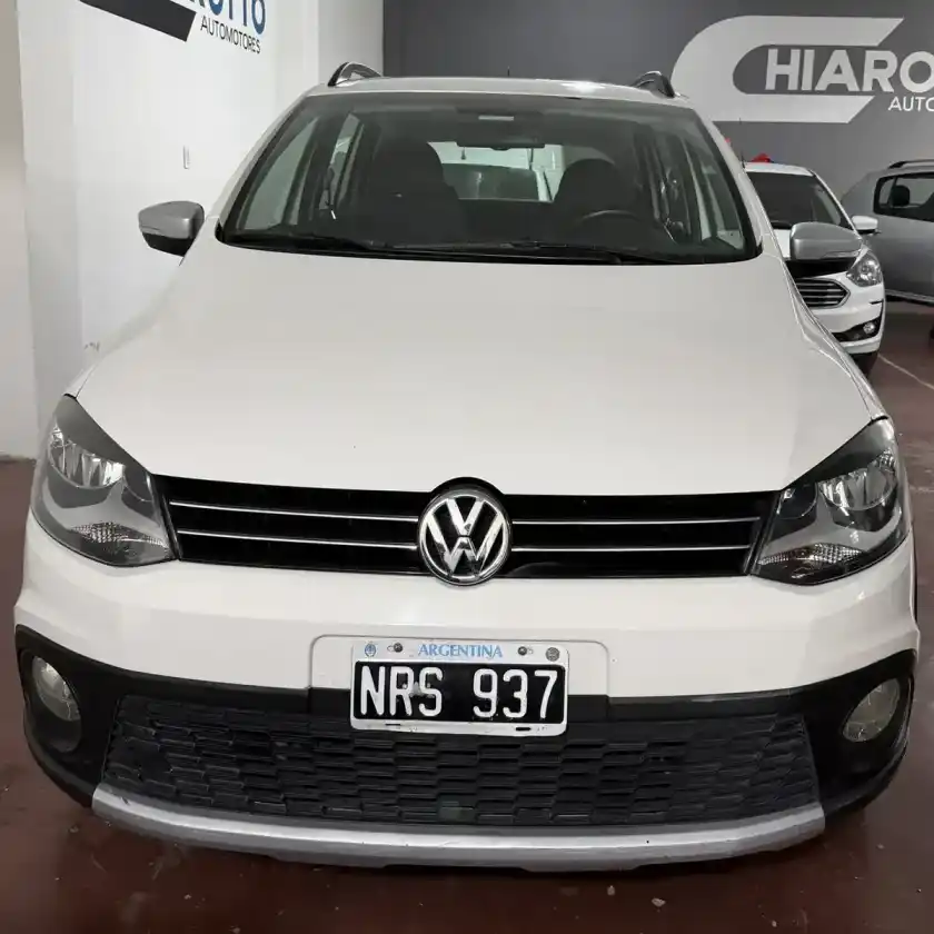 Volkswagen Suran 1.6 Highline Cross 2014 - foto 2