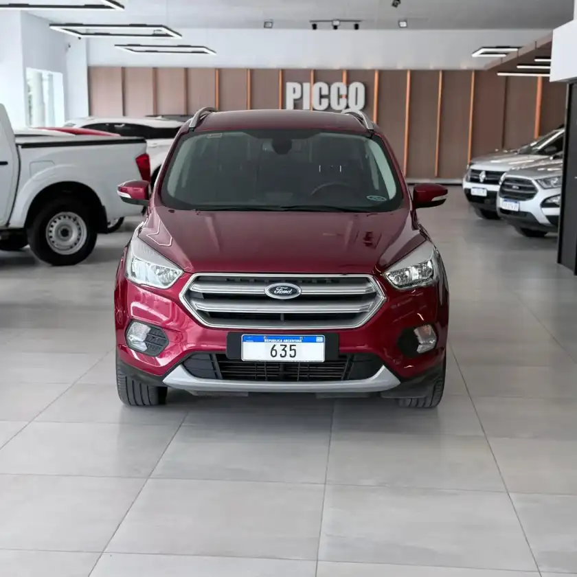 Ford Kuga 2.0 Sel At 4X4 2019 - foto 2