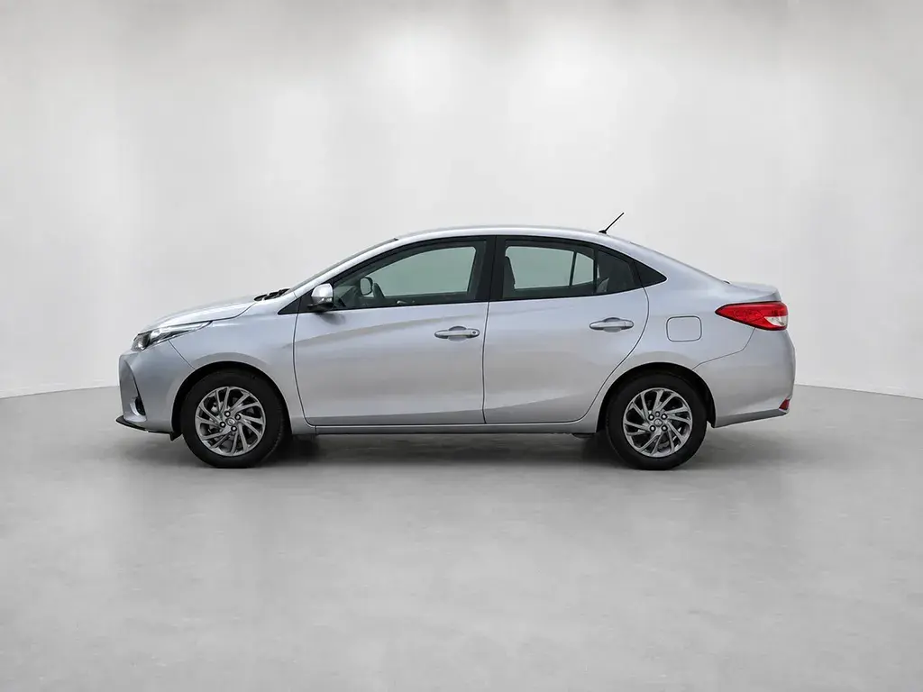 Toyota Yaris 1.5 4 Ptas Xls Cvt L/22 2022 - foto 3