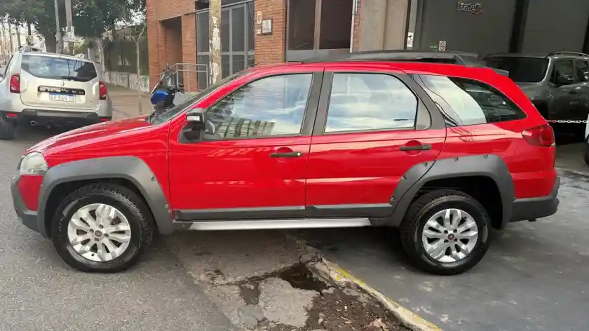 Fiat Palio 1.6 Adventure Pack Seguridad + Alarma 2013 - foto 3