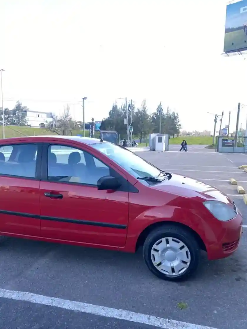 Ford Fiesta 1.6 Energy Mp3 2004 - foto 3