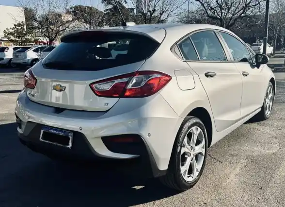 Chevrolet Cruze 1.4 Lt At Sedan 2023 - foto 4