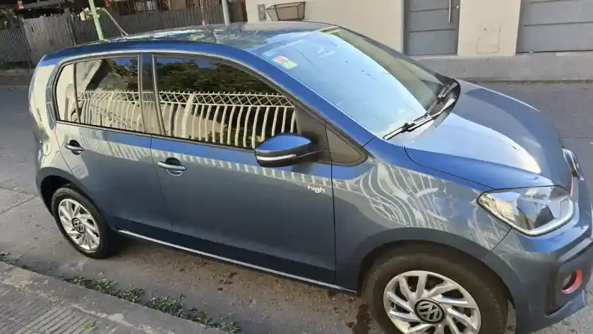 Volkswagen Up! 1.0 High Up! 5 P 2018 - foto 4