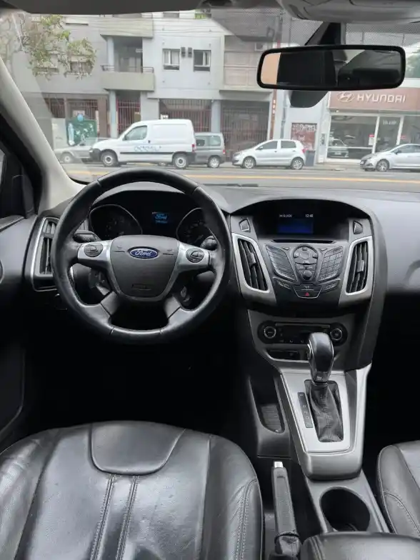 Ford Focus Iii 2.0 Sedan Se Plus At6 2014 - foto 2