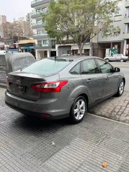 Ford Focus Iii 2.0 Sedan Se Plus At6 2014 - foto 4