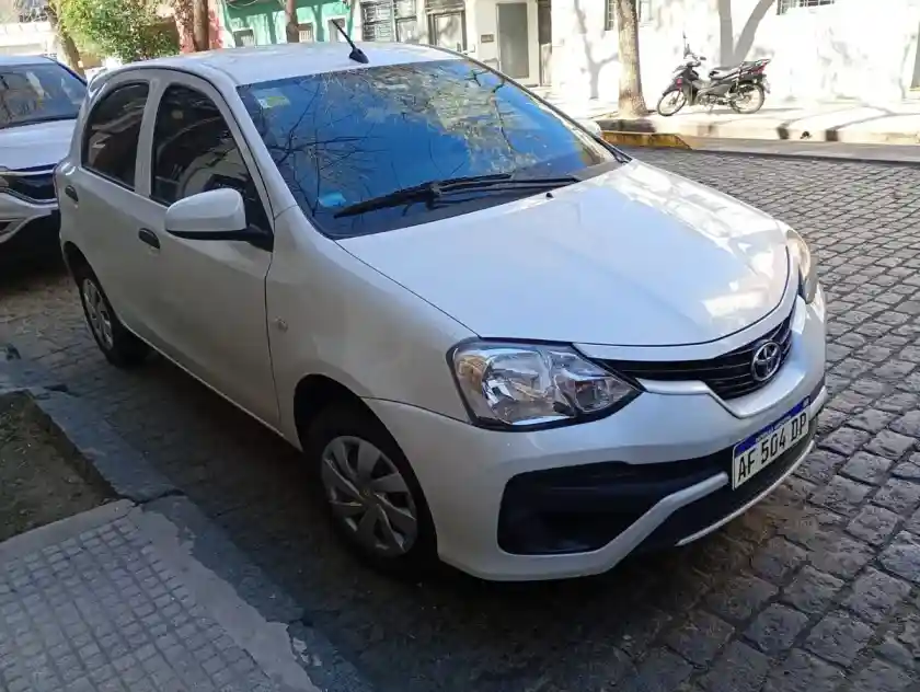 Toyota Etios 1.5 Sedan X 2022 - foto 2