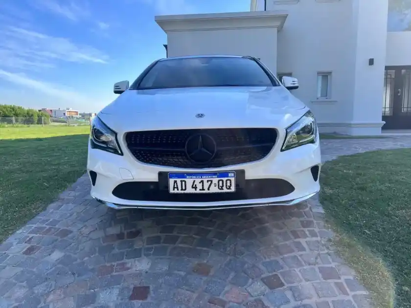 Mercedes-Benz Clase Cla 1.6 Cla200 Urban 156Cv At 2018 - foto 2