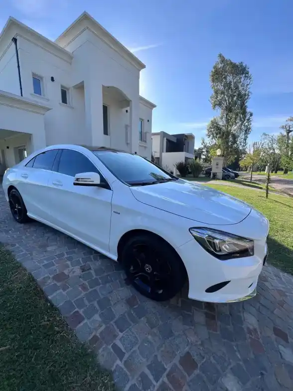 Mercedes-Benz Clase Cla 1.6 Cla200 Urban 156Cv At 2018 - foto 3