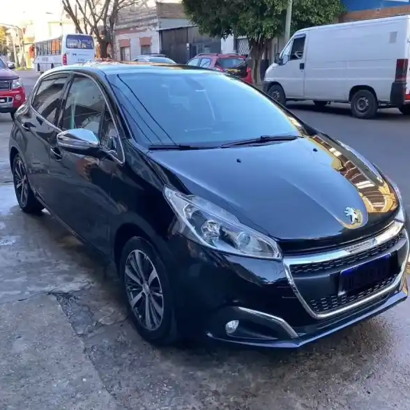 Peugeot 208 1.6 Allure Plus Hdi 2018 - foto 4