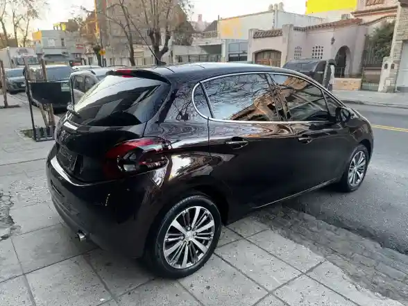 Peugeot 208 1.6 Feline 2017 - foto 5