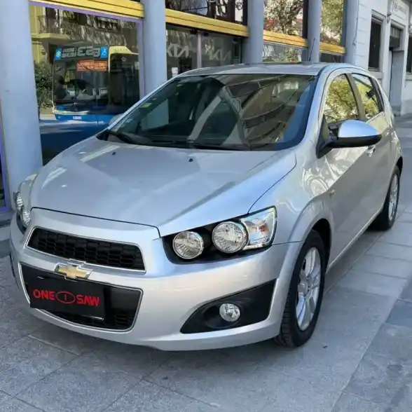 Chevrolet Sonic 2016 - foto 1