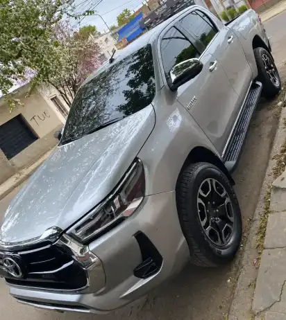 Toyota Hilux Pick-Up 2.8 Cd Srx 204Cv 4X4 At 2023 - foto 1