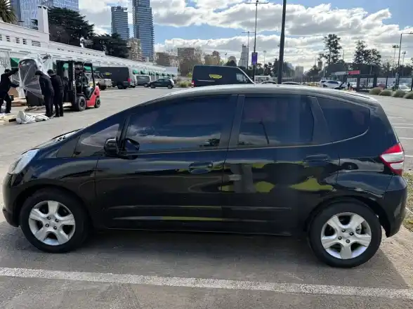 Honda Fit 1.4 Lx-L At 100Cv 2010 - foto 4