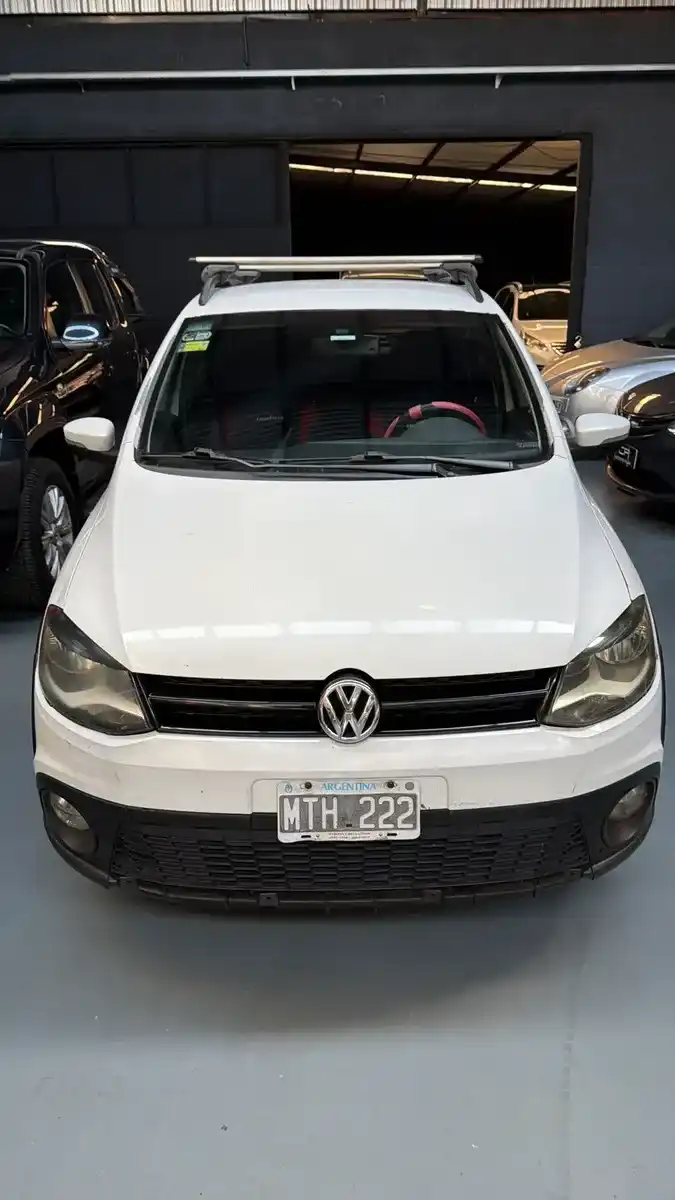 Volkswagen Suran Cross 1.6 Highline 101Cv 2013 - foto 4