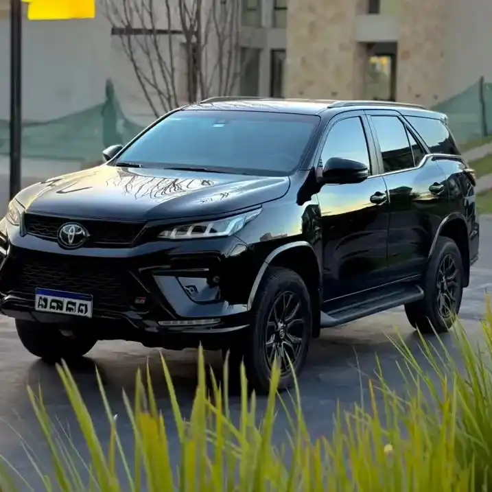 Toyota Sw4 2.8 Tdi Gr-S 4X4 7As 6At 2025 - foto 1