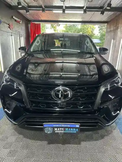 Toyota Hilux Sw4 2.8 Srx 177Cv 4X4 7As At 2023 - foto 3