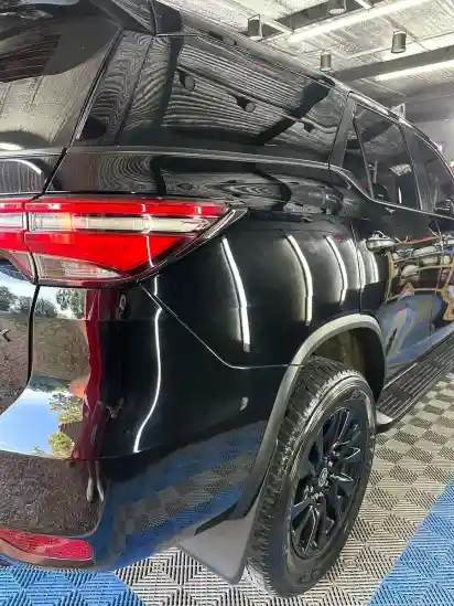 Toyota Hilux Sw4 2.8 Srx 177Cv 4X4 7As At 2023 - foto 4