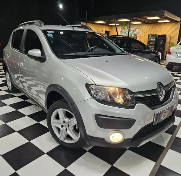Renault Sandero Stepway 1.6 Expression 105Cv 2018 - foto 3