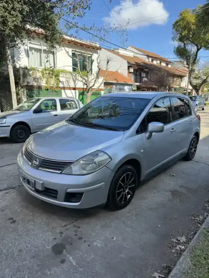 Nissan Tiida 1.8 Visia 2008 - foto 3