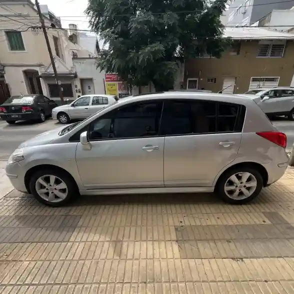 Nissan Tiida 1.8 Tekna 2015 - foto 3