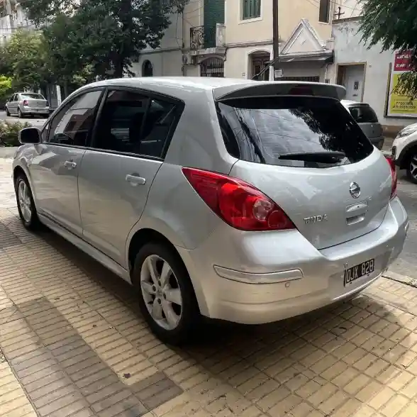 Nissan Tiida 1.8 Tekna 2015 - foto 4
