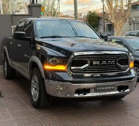 Ram 1500 5.7 Laramie Atx V8 2016 - foto 4