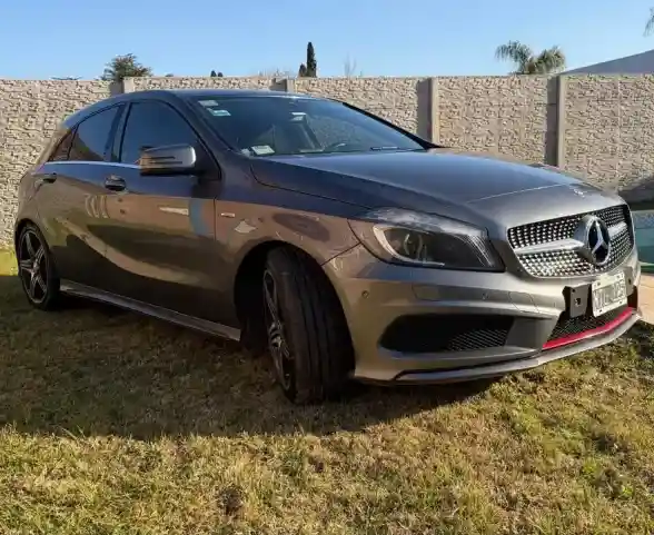 Mercedes-Benz Clase A 2.0 A 250 At Sport B.efficiency 2013 - foto 2