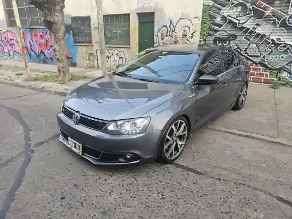 Volkswagen Vento 2.0 Sportline Tsi 200Cv 2013 - foto 1
