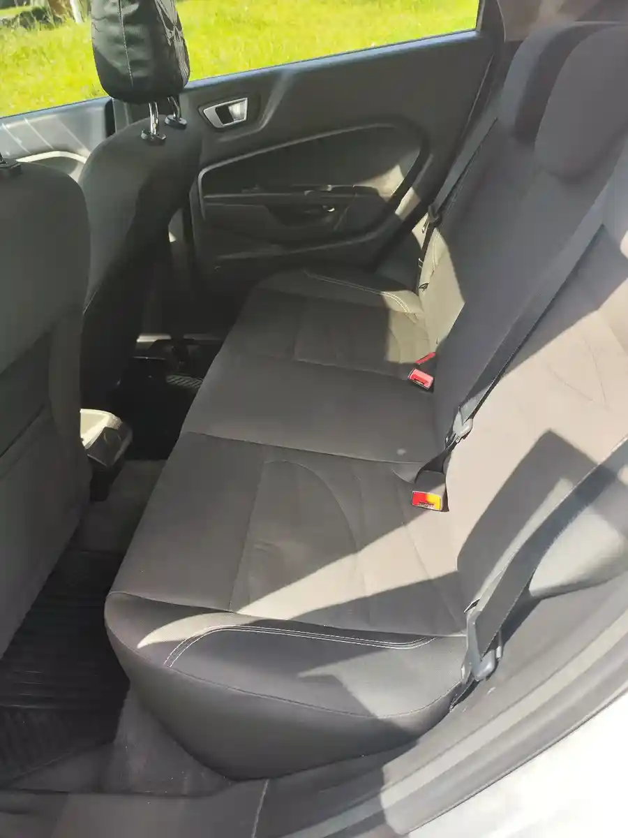 Ford Fiesta Kinetic 1.6 Se Plus Powershift 120Cv 2016 - foto 4