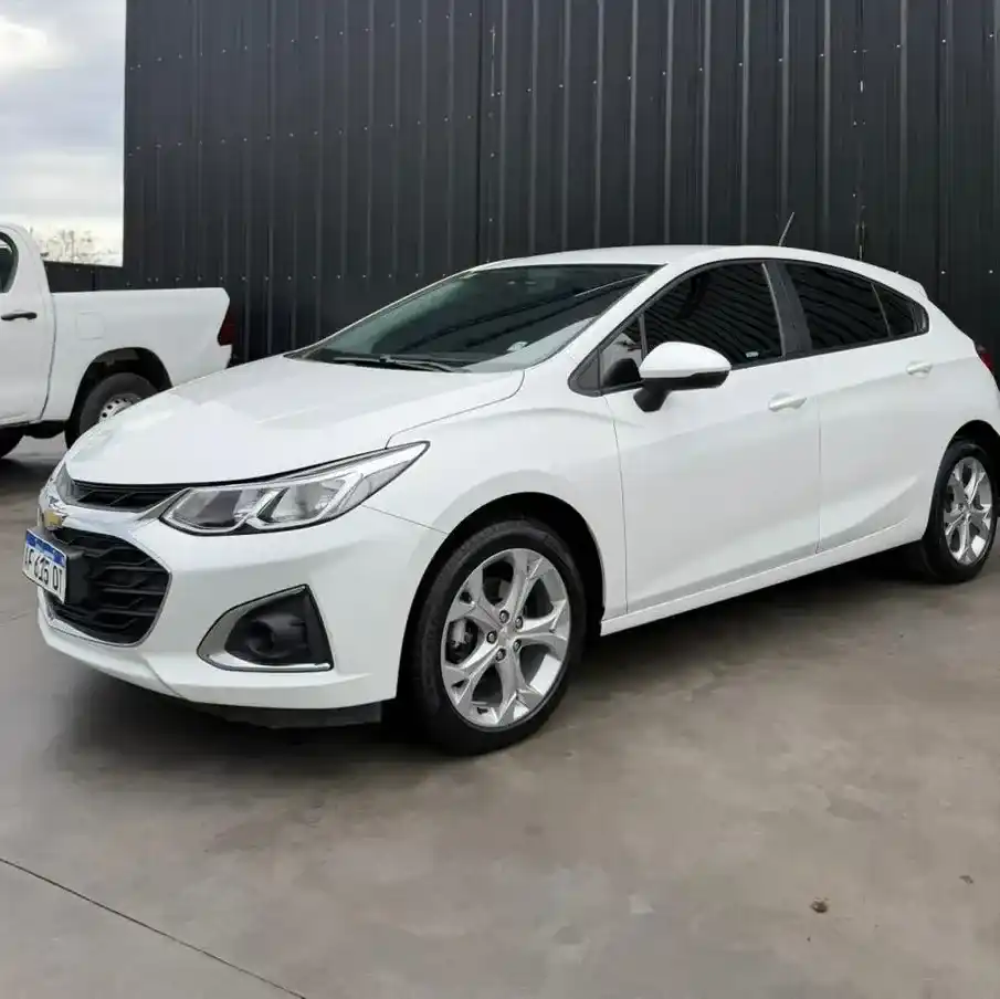 Chevrolet Cruze 5 1.4 Lt At 5P 2022 - foto 1