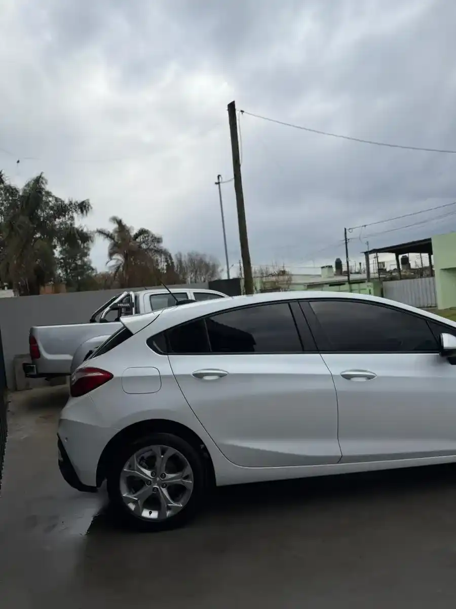 Chevrolet Cruze 5 1.4 Lt At 5P 2022 - foto 5