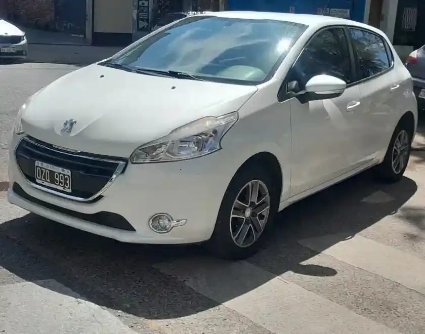 Peugeot 208 1.5 Allure 2015 - foto 2