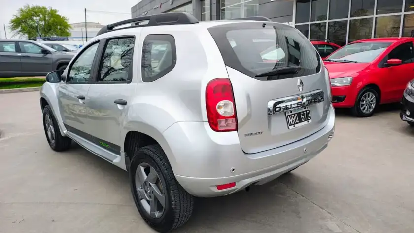 Renault Duster 1.6 4X2 Tech Road 110Cv 2014 - foto 2